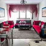 Modern And Cozy Apartment
